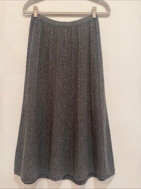 Neiman Marcus size Small Gray 100% Cashmere Cable-Knit A-Line Skirt